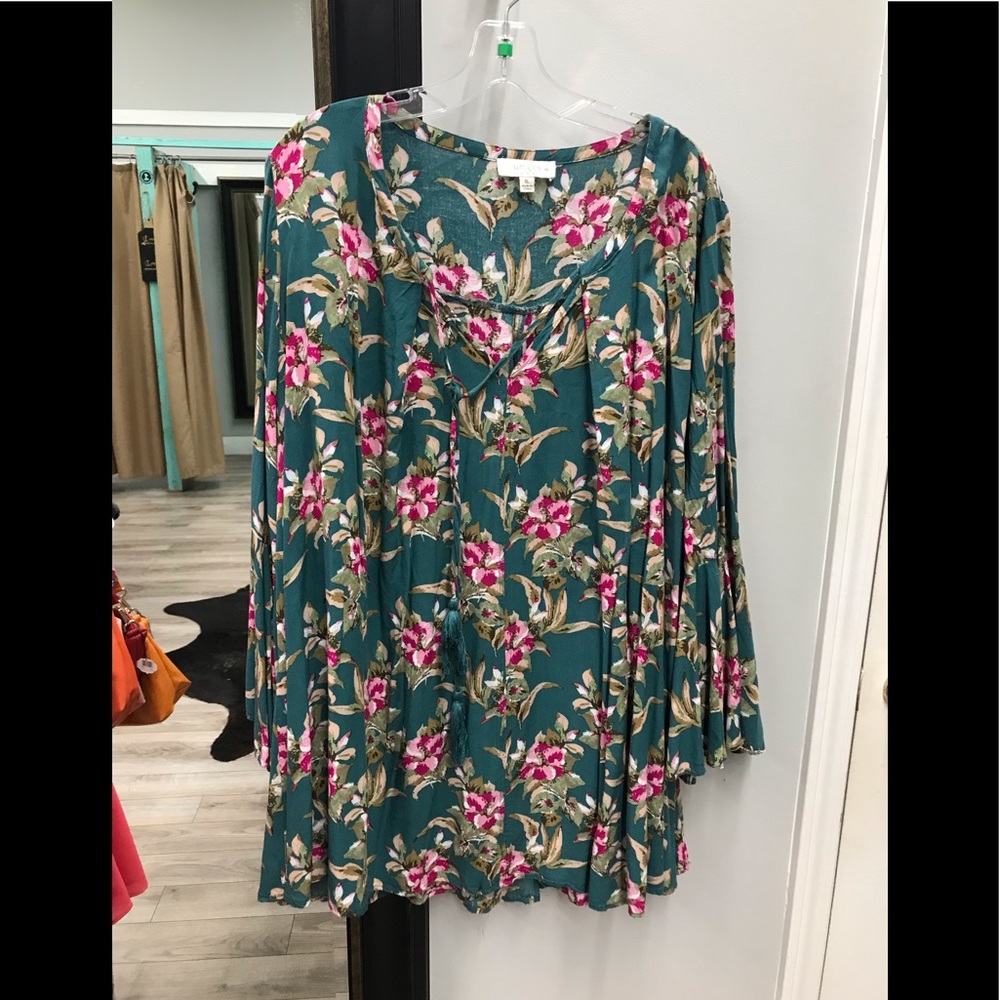 Umgee brand ruffle sleeve dress